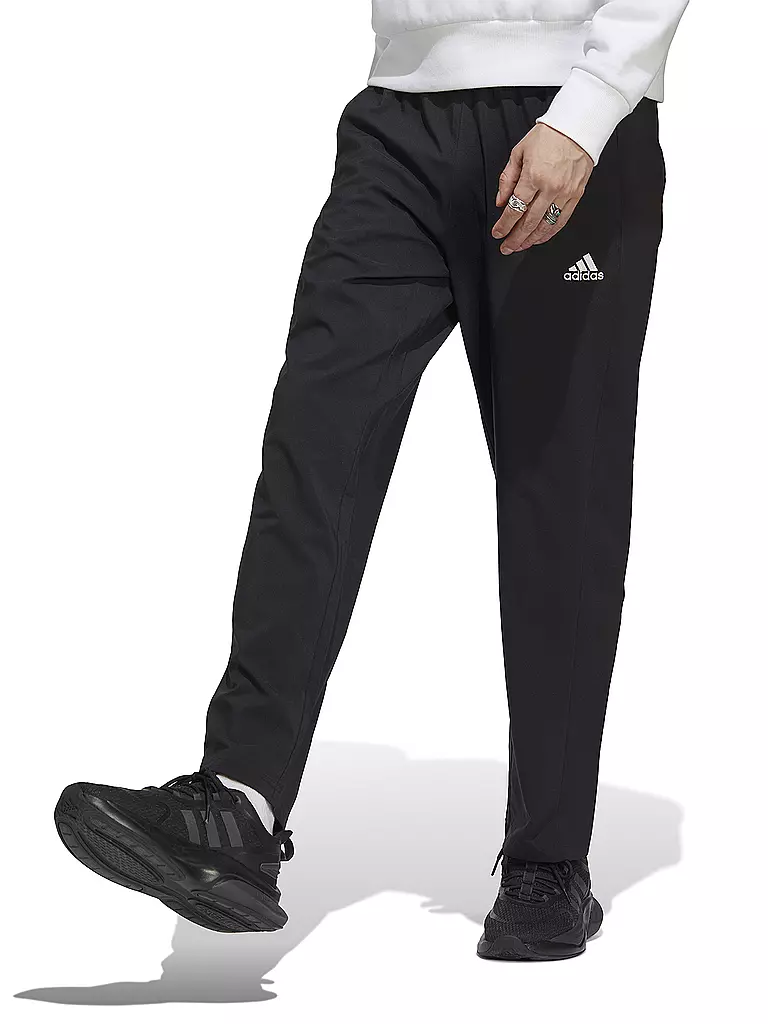 ADIDAS | Pantaloni da uomo AEROREADY Essentials Stanford con orlo aperto e piccolo logo ricamato | Nero