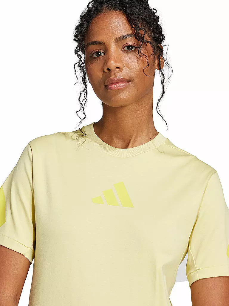 ADIDAS | T-shirt da donna ZNE | 
