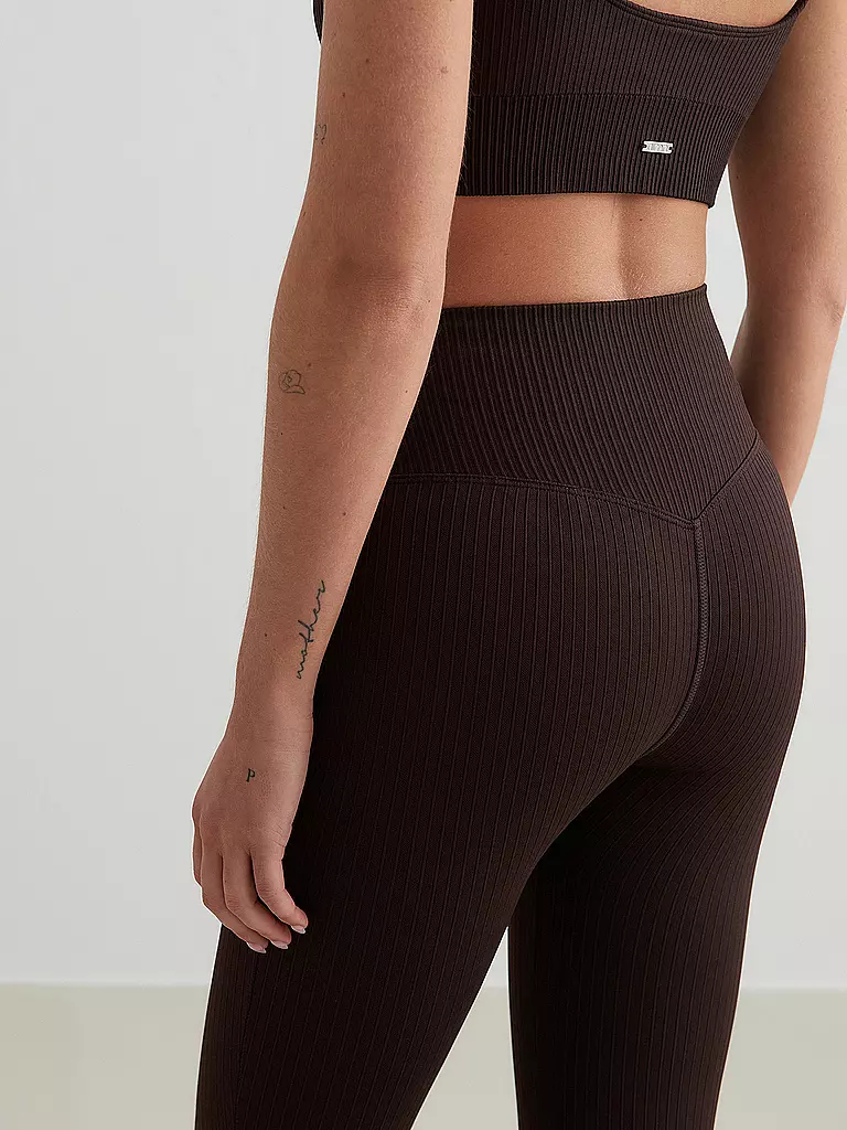 AIM'N | Reggiseno sportivo da donna a coste senza cuciture con supporto medio |