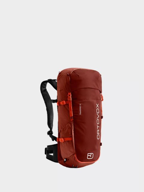 Su uno sfondo grigio chiaro è raffigurato uno zaino da trekking verde e nero con diverse cinghie e scomparti. Sopra lo zaino si legge il testo "ZAINI DA TREKKING" in grassetto bianco.