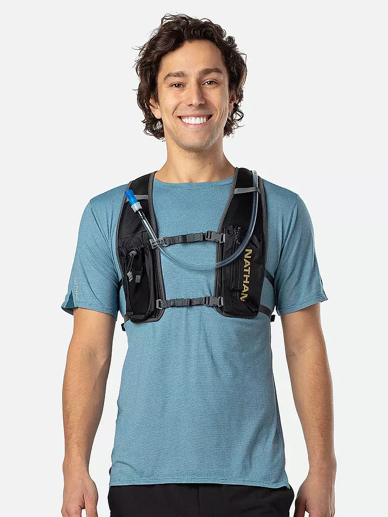 NATHAN | Trinkrucksack Quickstart 4L inkl. 1,5L Blase | Nero