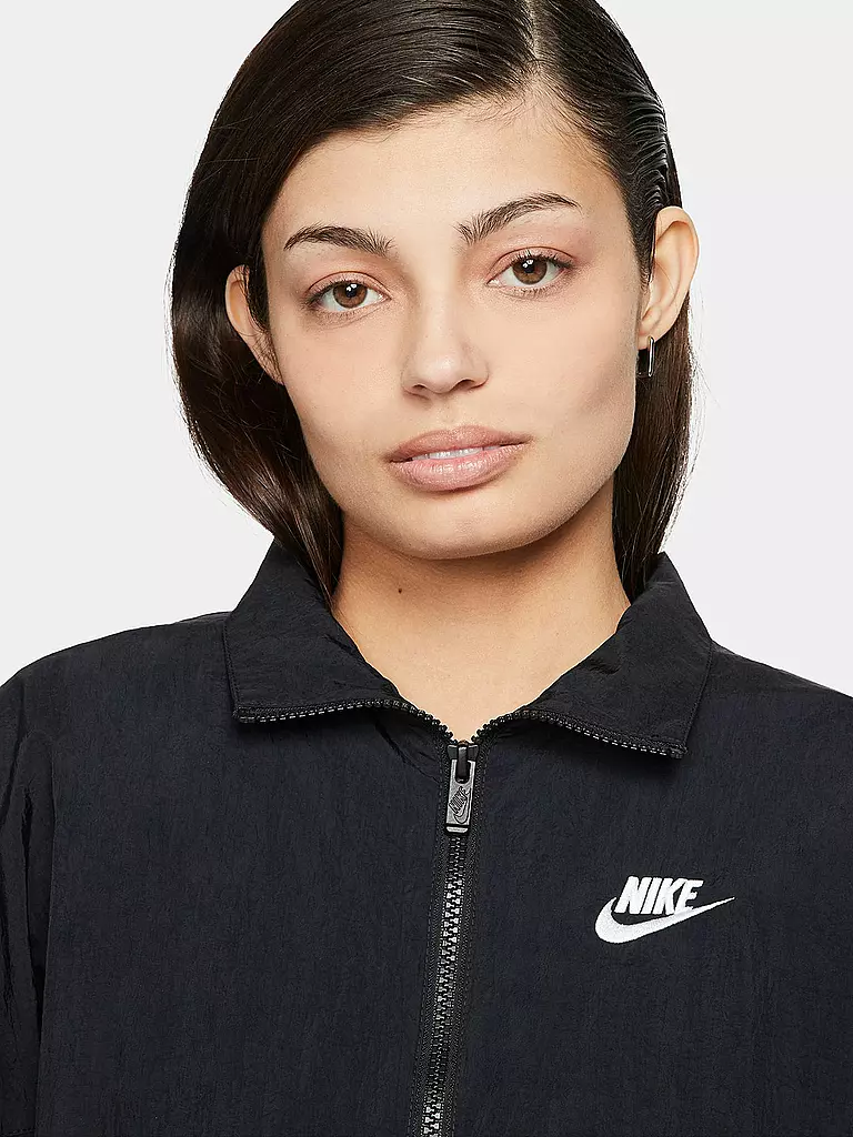 NIKE | Damen Jacke Sportswear Essential Windrunner | Nero