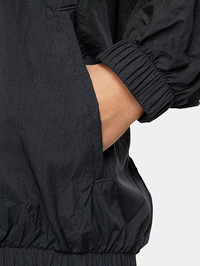 NIKE | Damen Jacke Sportswear Essential Windrunner | Nero