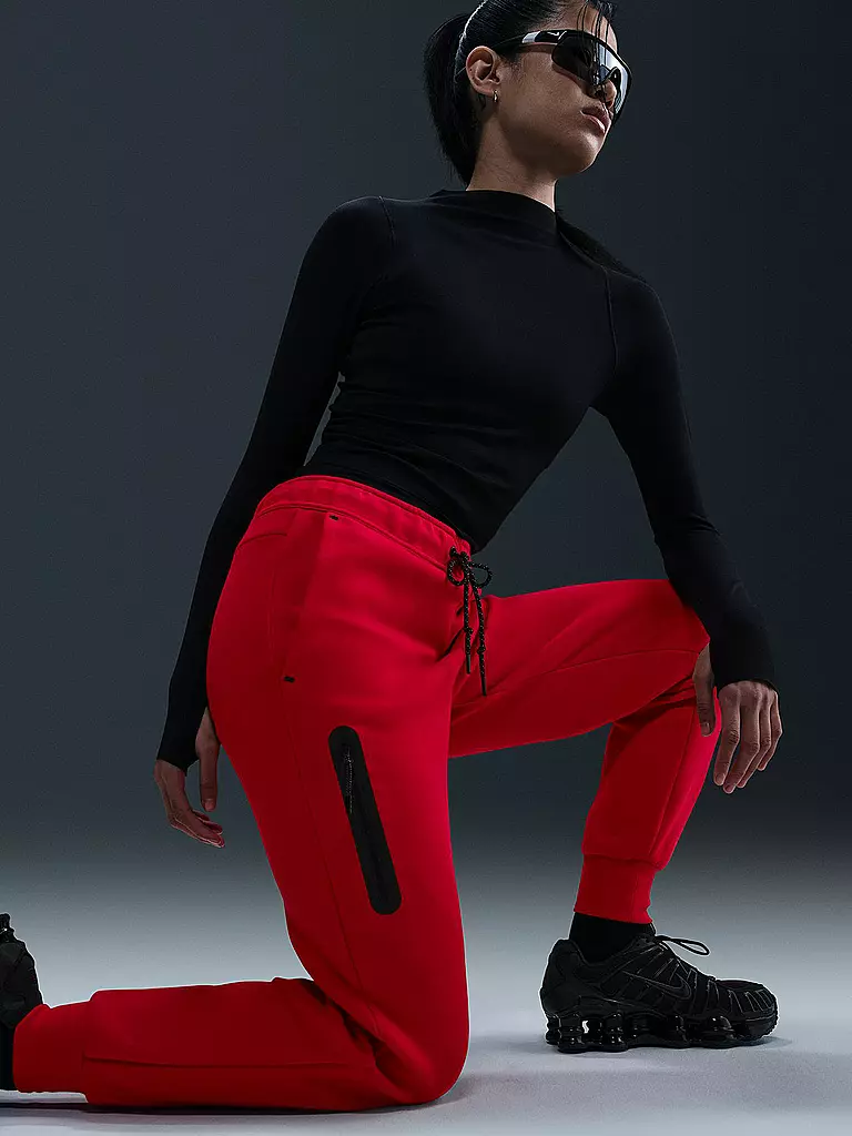 NIKE | Pantaloni da jogging da donna Sportswear Tech Fleece | Rosso