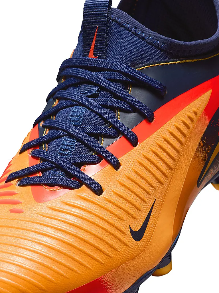 NIKE | Scarpe da calcio per bambini Phantom 6 Low Academy Erling Haaland |