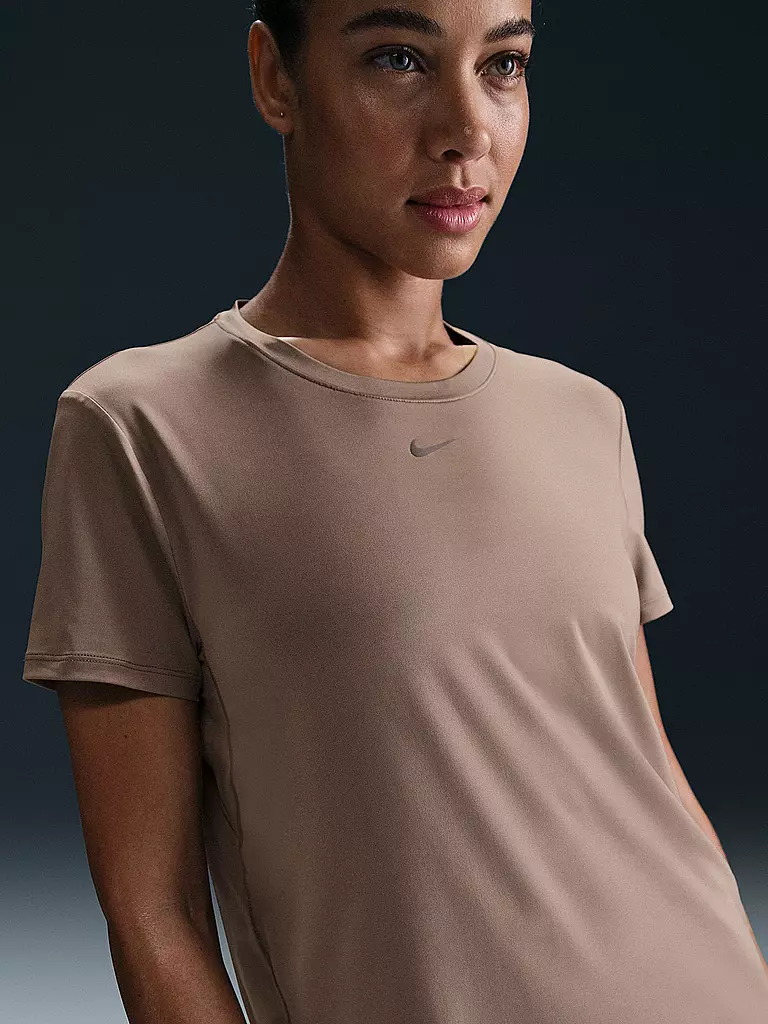 NIKE | T-shirt da allenamento da donna One Classic Dri-FIT | Marrone