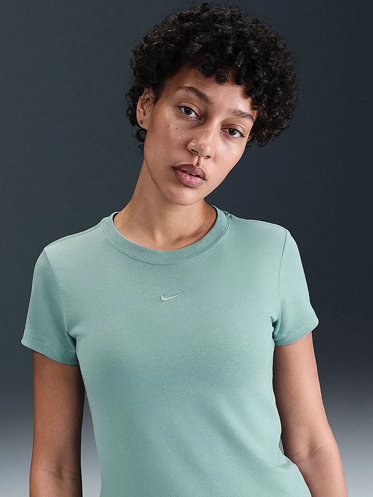 NIKE | T-shirt da donna Sportswear Chill Knit |