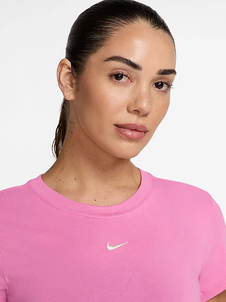 NIKE | T-shirt da donna Sportswear Chill Knit |