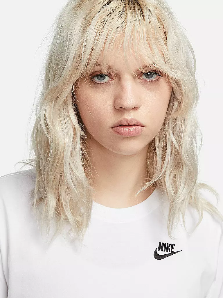 NIKE | T-shirt da donna Sportswear Club Essentials |