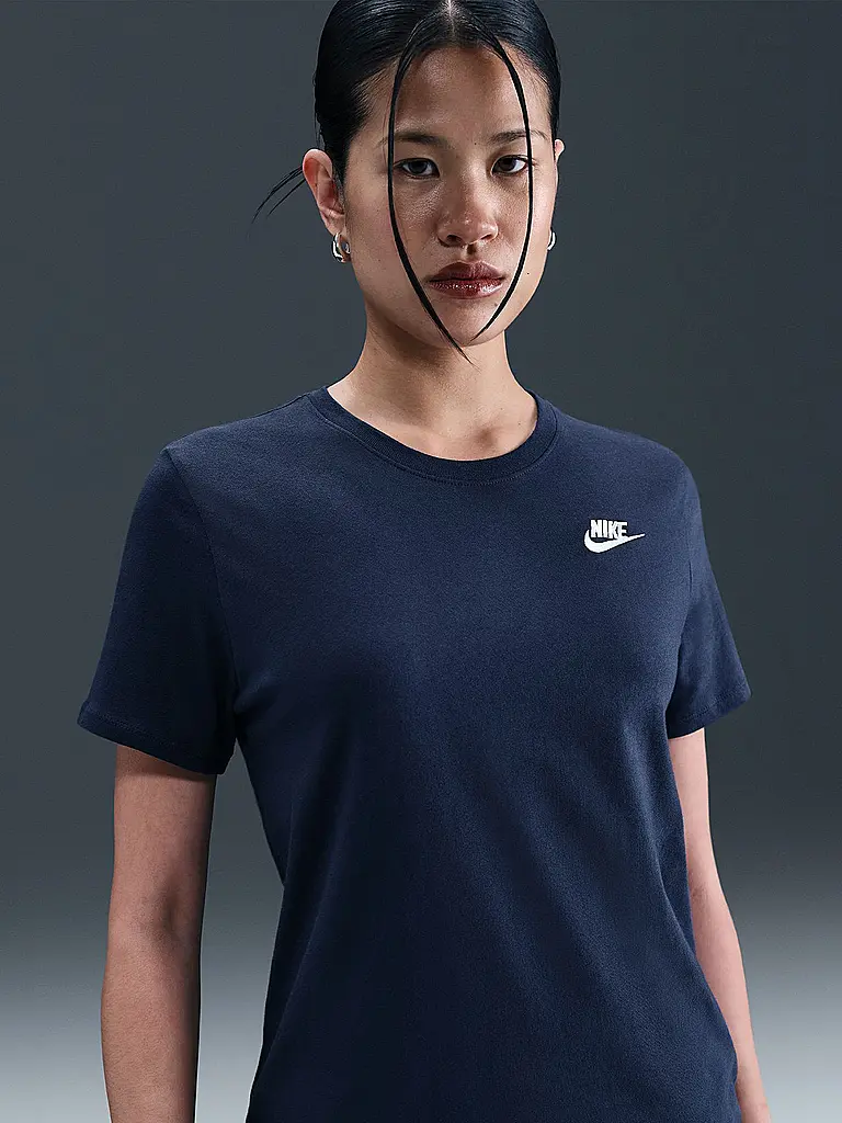 NIKE | T-shirt da donna Sportswear Club Essentials |