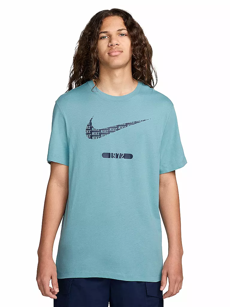 NIKE | T-shirt da uomo NSW Swoosh | Blu chiaro