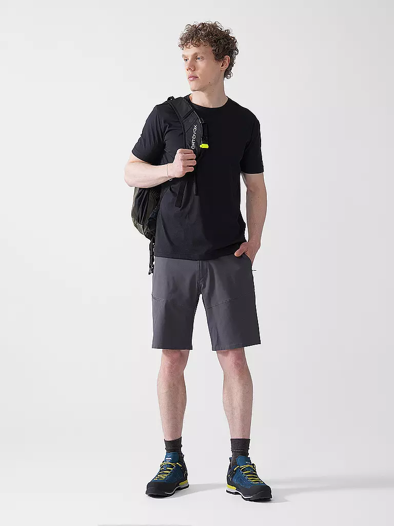 PATAGONIA | Short da uomo Altvia Trail | Grigio