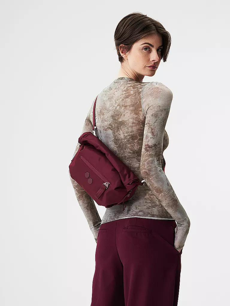 PINQPONQ | Borsa a tracolla Aksel 7L | Rosso scuro