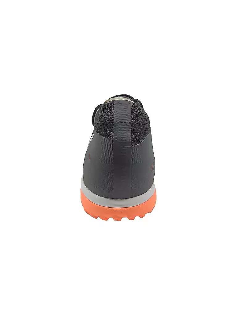 PUMA | Scarpe da calcio da uomo Future 8 Match TT Turf |