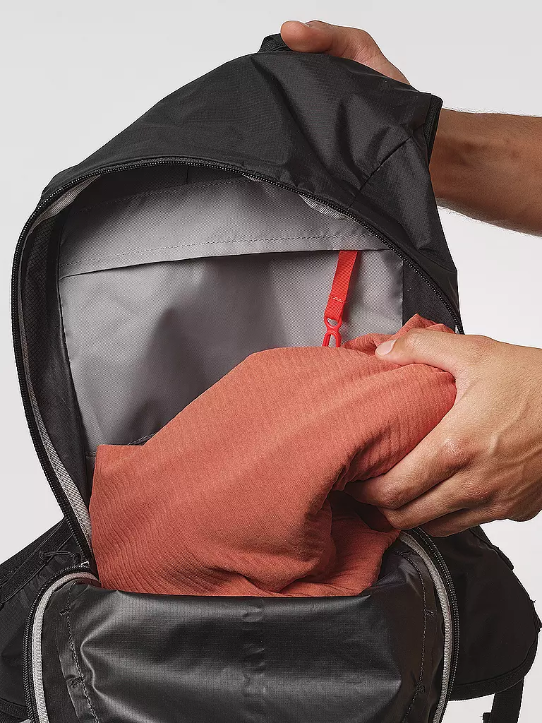 SALOMON | Zaino da running Cross 12 | Nero