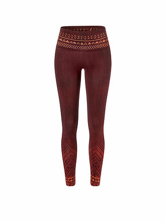 THE SPIRIT OF OM | Yogatight Shakti da donna