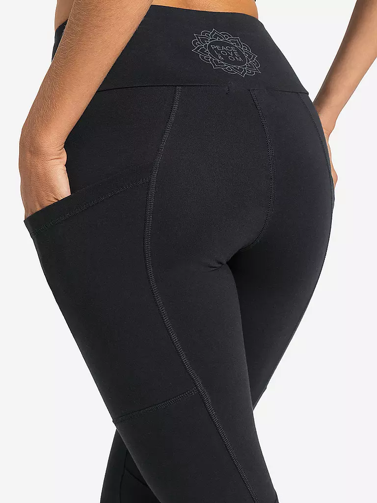 THE SPIRIT OF OM | Damen Yogatight Yoga and Run | Nero