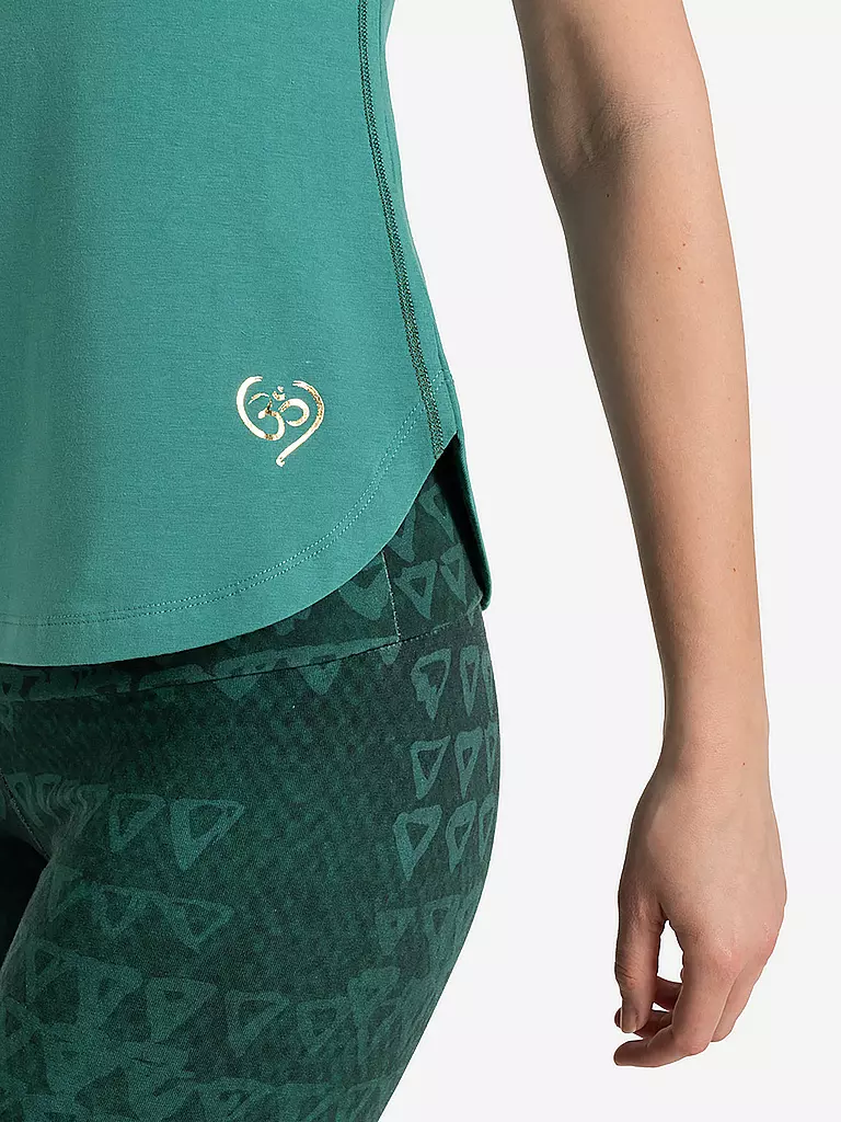 THE SPIRIT OF OM | Maglietta da yoga da donna Raglan OM Cuore | Oliva