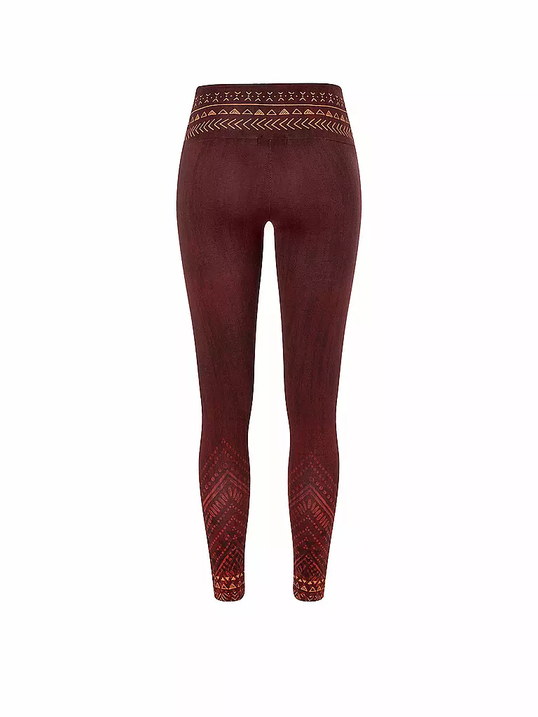 THE SPIRIT OF OM | Yogatight Shakti da donna |