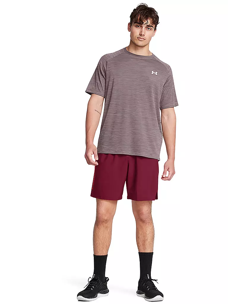 UNDER ARMOUR | Herren Short UA Woven Wordmark | Rosso scuro