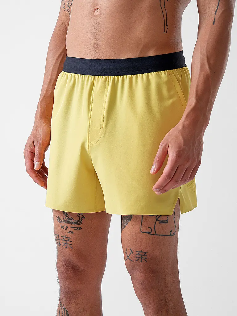UNDER ARMOUR | Pantaloncini da fitness da uomo UA Halo Train | 