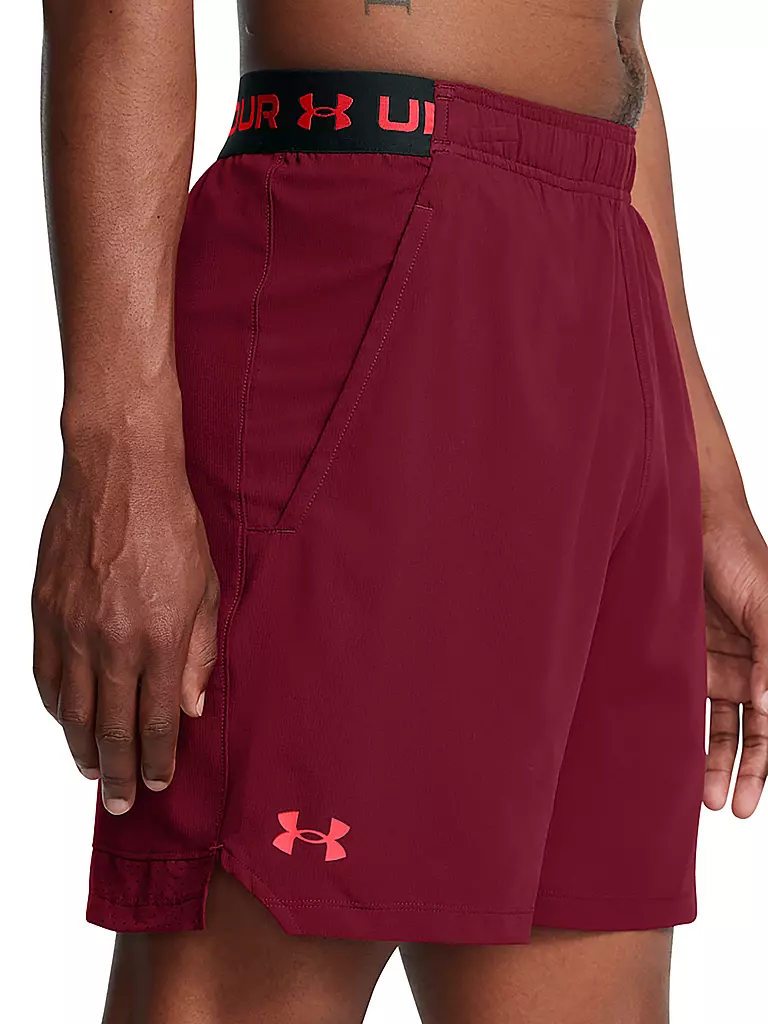 UNDER ARMOUR | Pantaloncini da fitness da uomo UA Vanish 15 cm | Rosso scuro